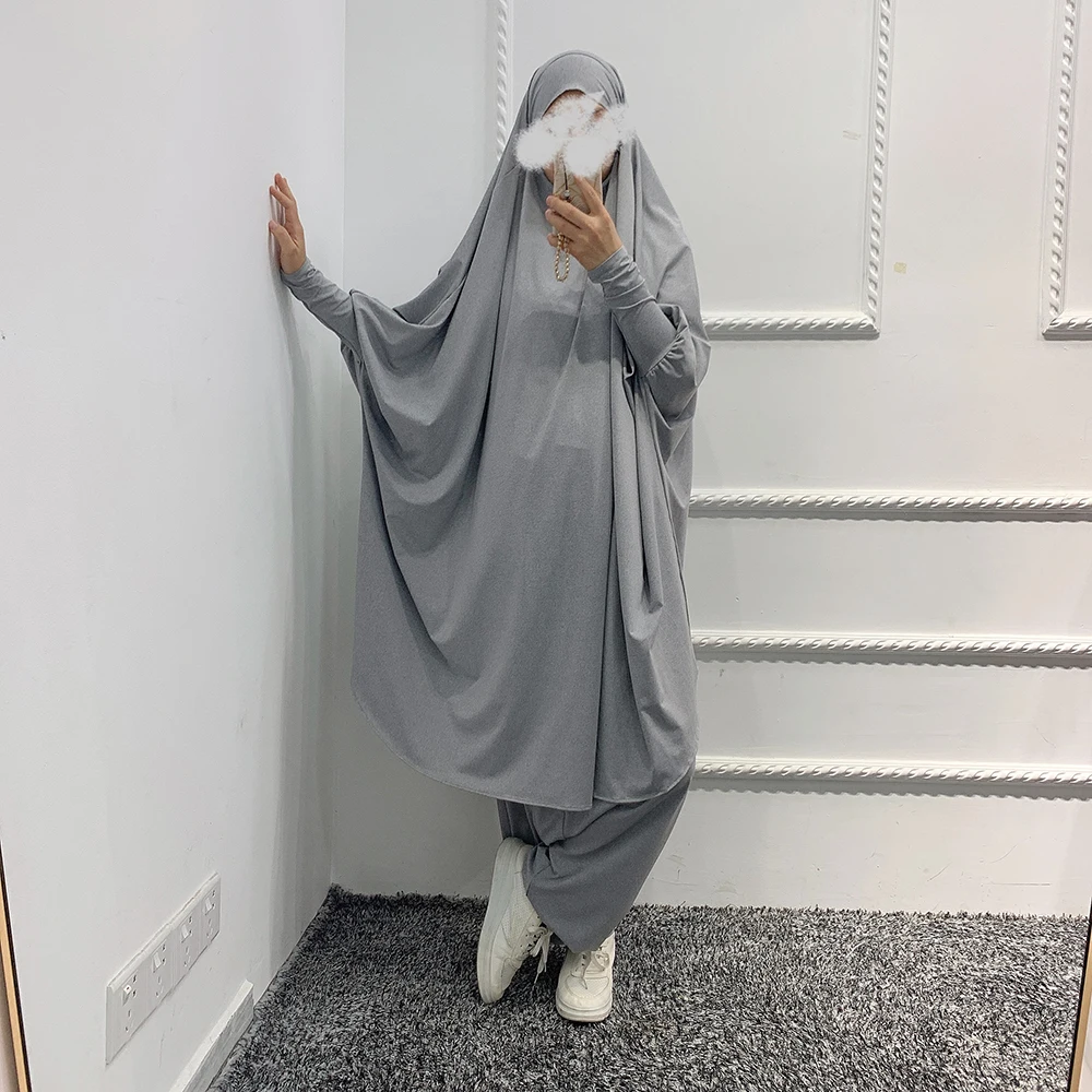 Jilbab Nustatyti Musulmonų Moterys Sportiškas 2-piece Malda Suknelė Batwing Rankovėmis su Gobtuvu Abaja Khimar + Haremo Kelnės Islamo Drabužių Dubajus